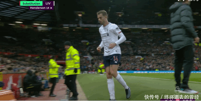 詹姆斯生涯总得分突破4.5万，历史第一人