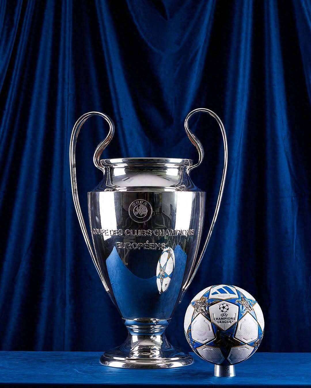 个人能力！两队进攻陷入困境， 奎因上场外线运球高难度急停三分命中！