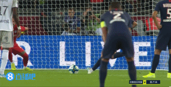 阿斯报：皇马希望与维尼修斯续约，双方正在努力达成最终协议