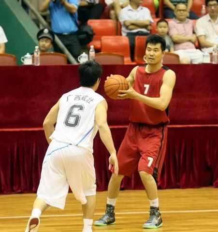 白鲨.斗鱼斩获2025CFPL夏季赛总冠军，5支中国队伍出征沙特电竞世界杯