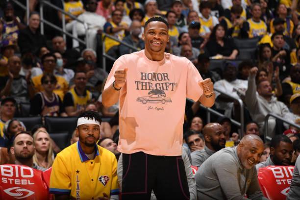 钟多次出