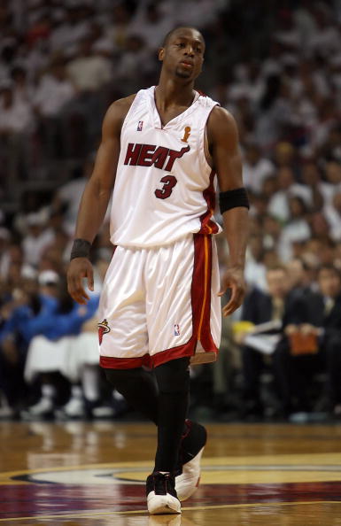 埃唐·姆巴佩制胜 里尔主场力克马赛