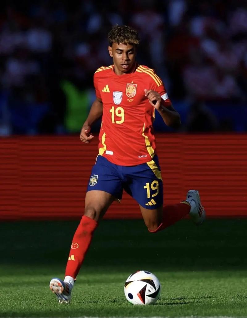 灰熊队记：埃迪并未再次受伤，目前仍受上场时间限制